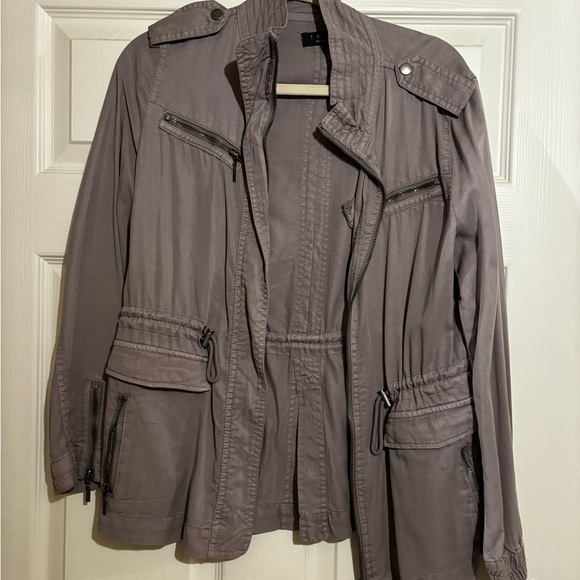 Jacket - Picture 2 of 6